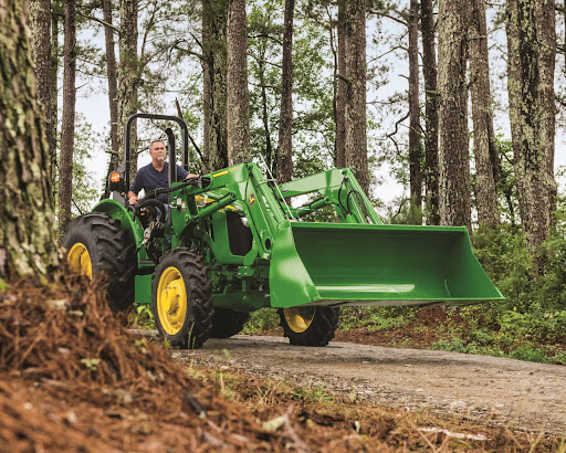 50-HP-John-Deere-Tractor-with-loader