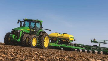John Deere 8R Series Tractors: Post Harvest Projects and Prep for Next Season