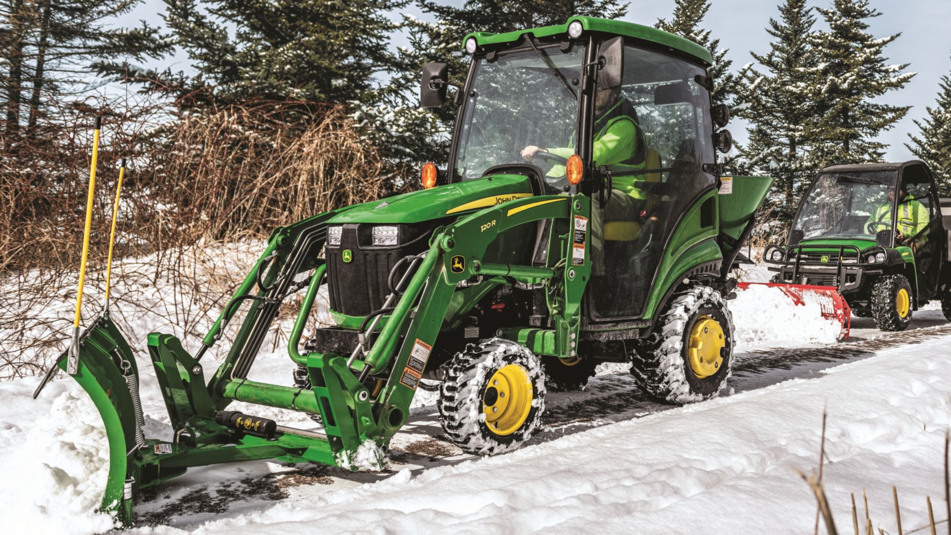 John-Deere-1025R-Snow