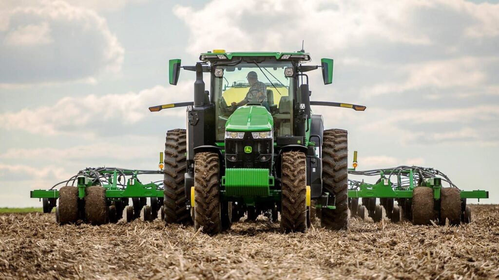 New John Deere 7R 250 Tractor at Heritage Tractor
