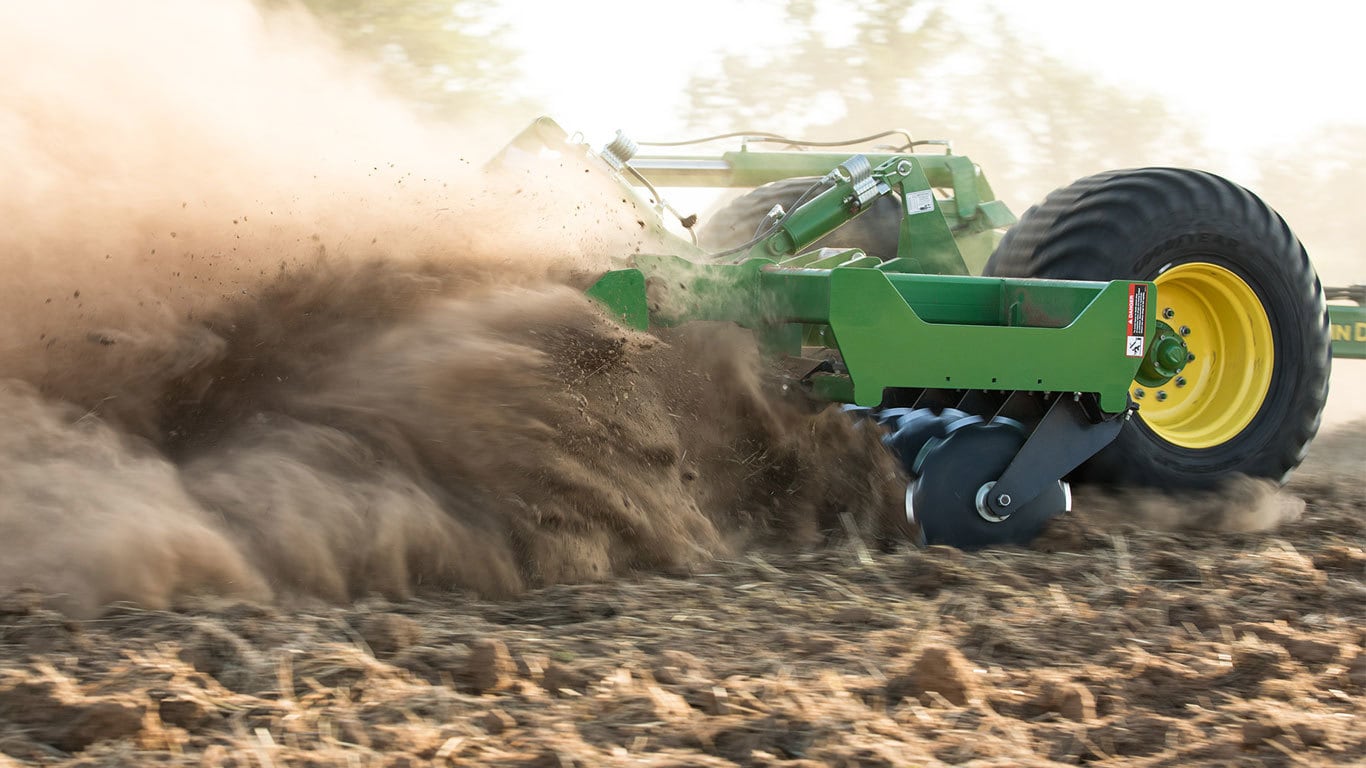 DDT New John Deere 2680H High Performance Disk | Heritage Tractor