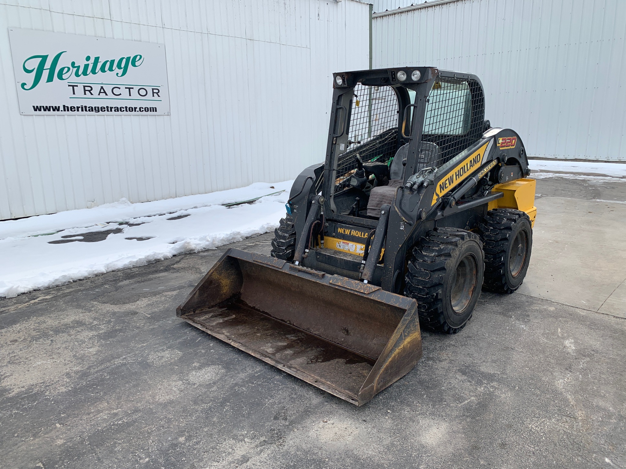 Used New Holland L220 666029 for Sale | Heritage Tractor